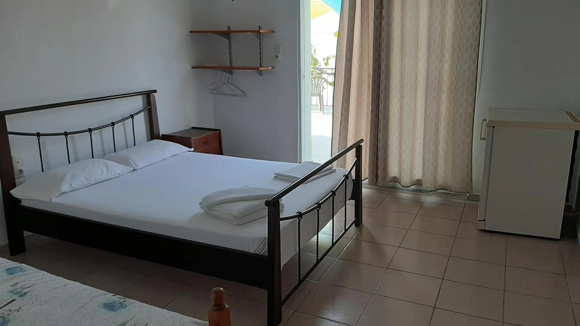 Valentina Rooms Qeparo