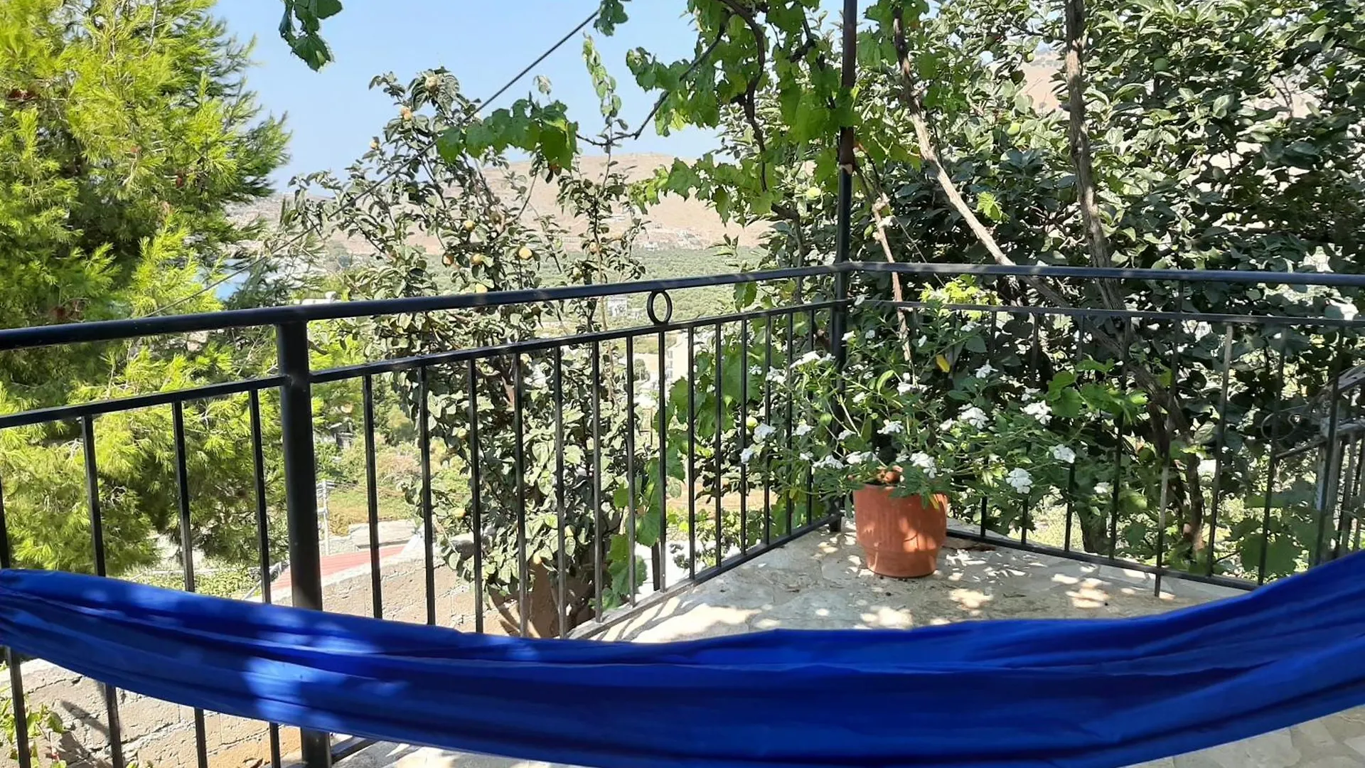 Bed & Breakfast Valentina Rooms Qeparo
