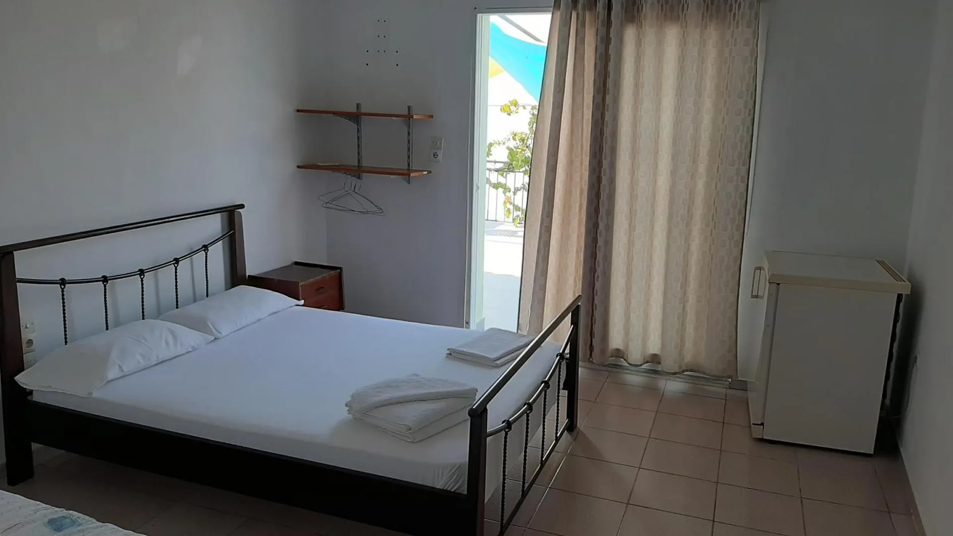 Valentina Rooms Qeparo Albania