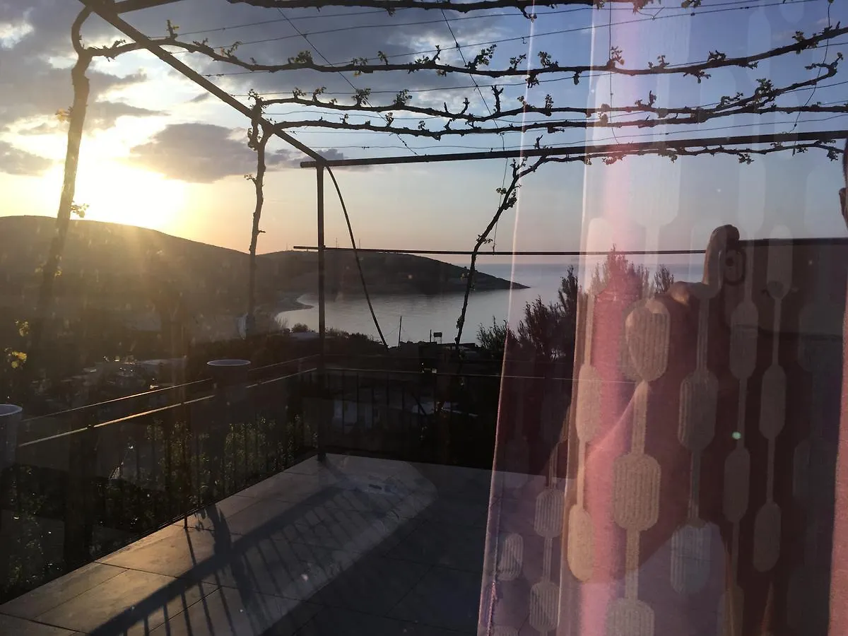 Valentina Rooms Qeparo Bed & Breakfast